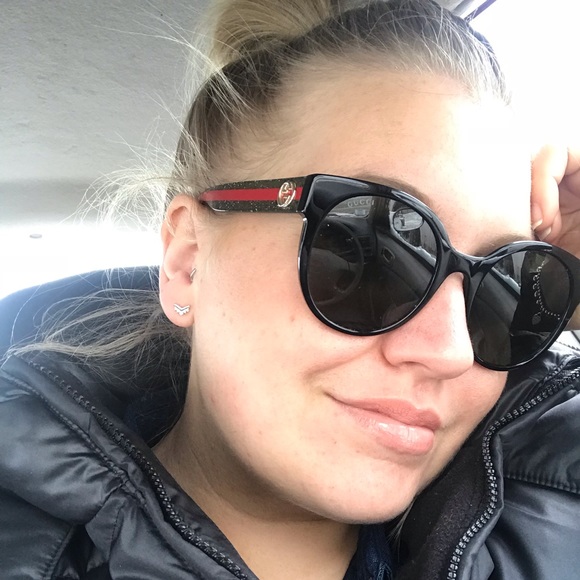 Meet your Posher, Wendy - Picture 1 of 1